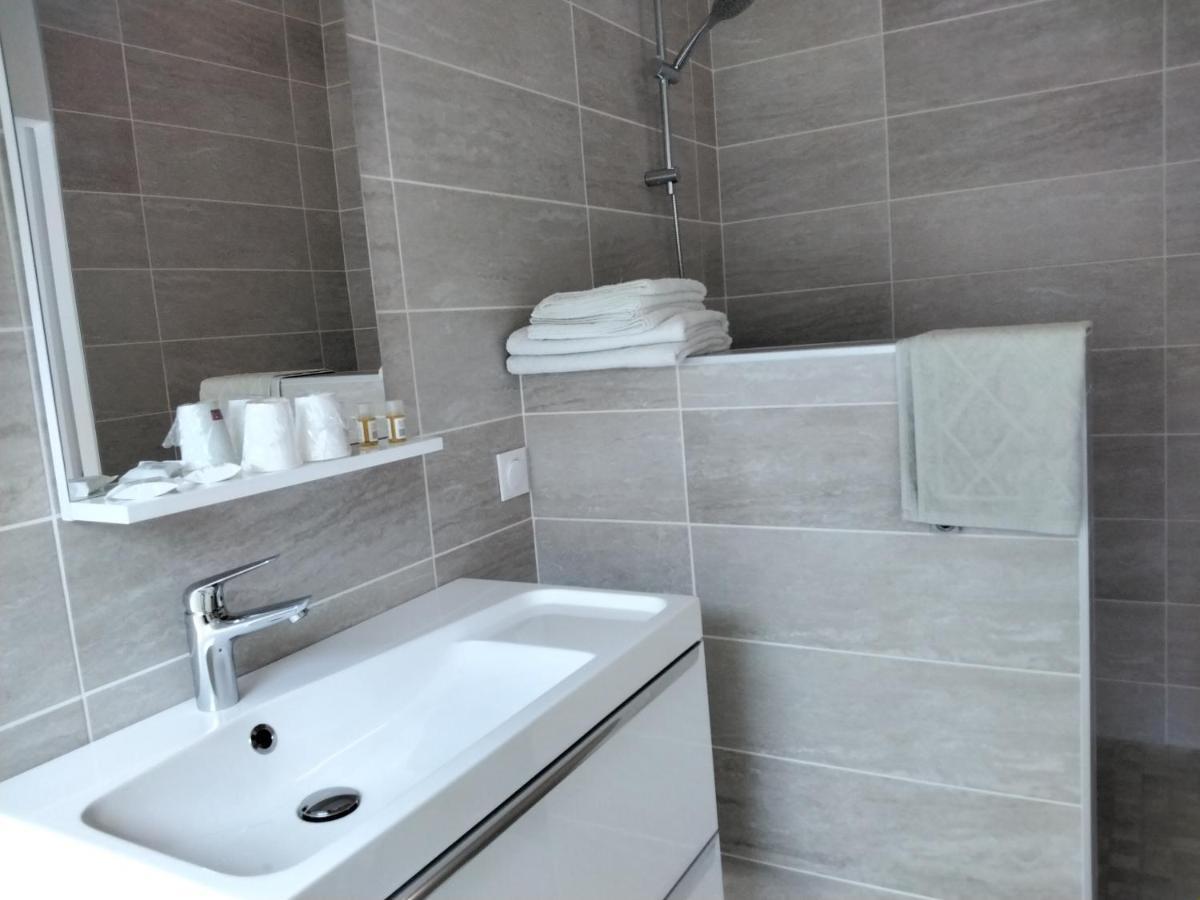 Residence Des 14 Moulins Pont-Aven Luaran gambar